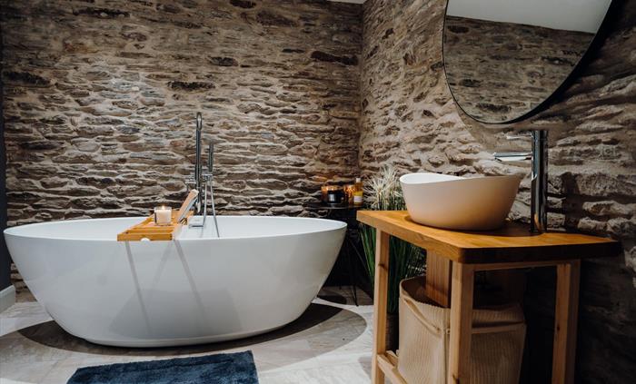 Cwtch bath